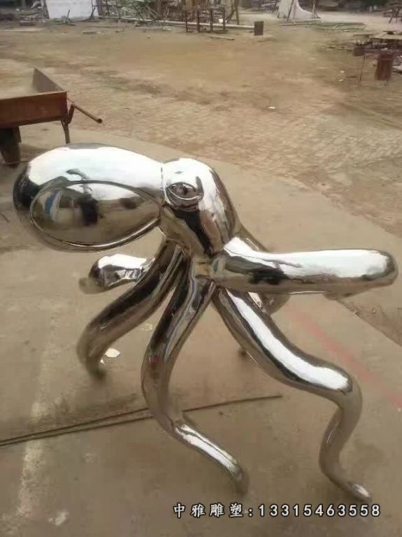 不锈钢动物鱼雕塑