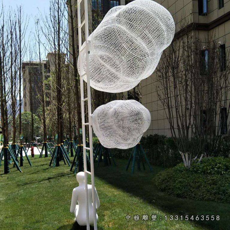 广场不锈钢云朵雕塑
