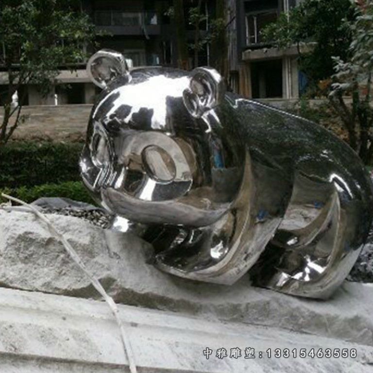 不锈钢公园熊猫雕塑