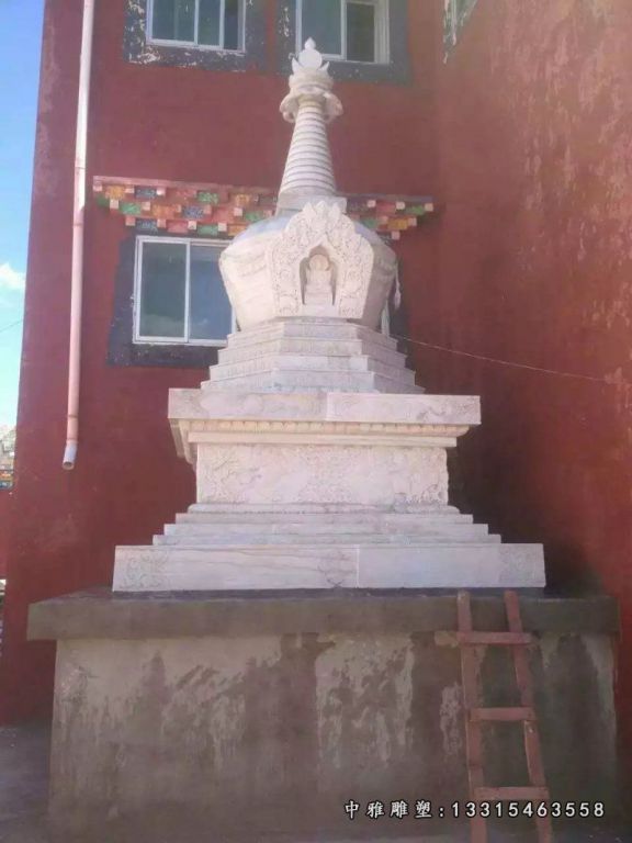 寺庙石雕白塔