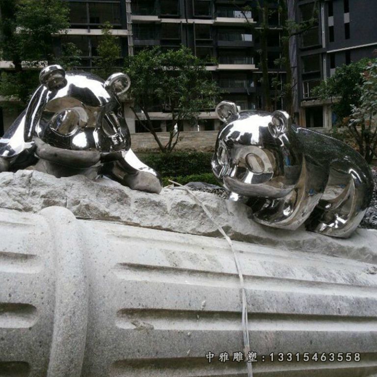 不锈钢熊猫景观雕塑