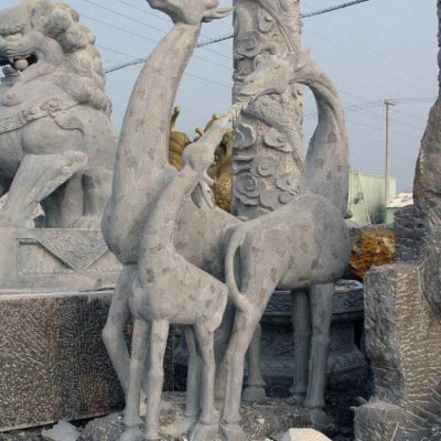 石雕动物长颈鹿