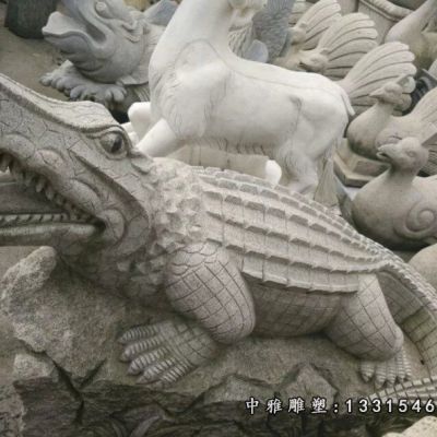 鳄鱼石雕动物雕塑