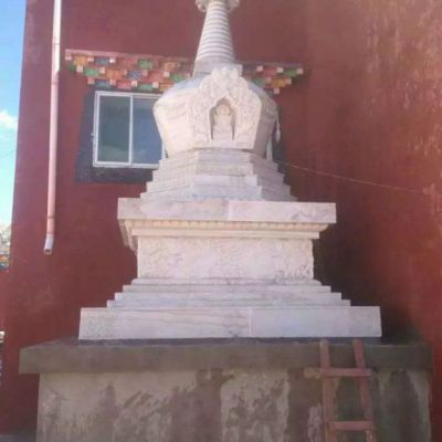 寺庙石雕白塔