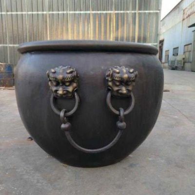 广场铜雕水缸
