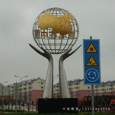 大型不锈钢双手景观雕塑