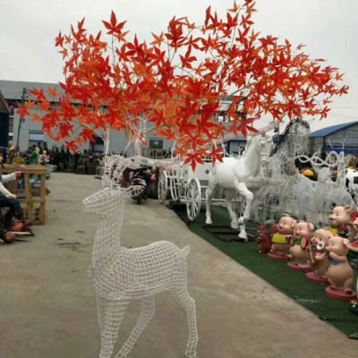 不锈钢镂空麋鹿雕塑