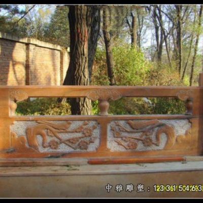 晚霞红栏板建筑雕塑