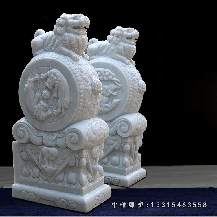门口狮子石雕抱鼓石