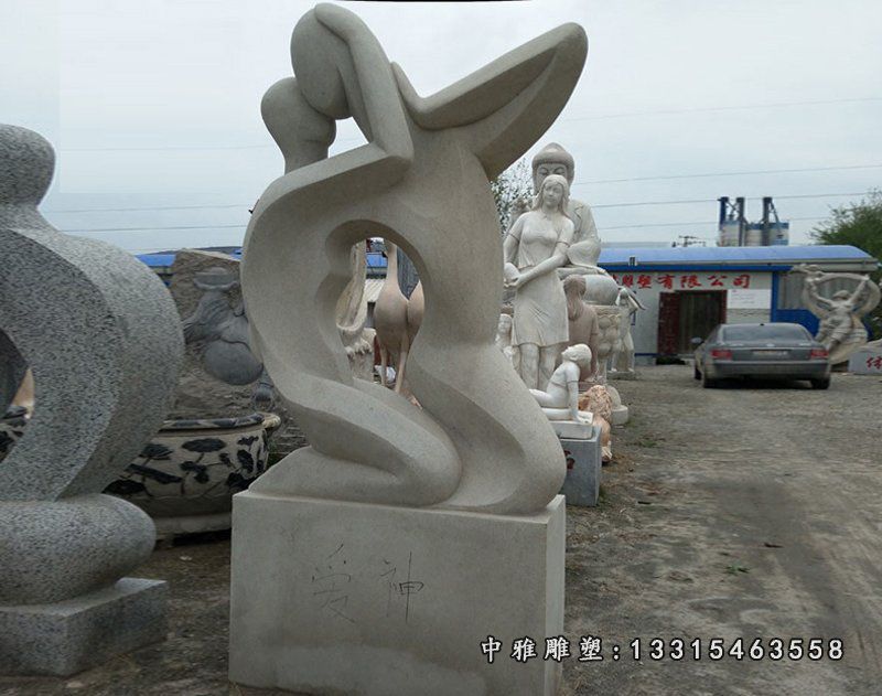 石雕广场情侣