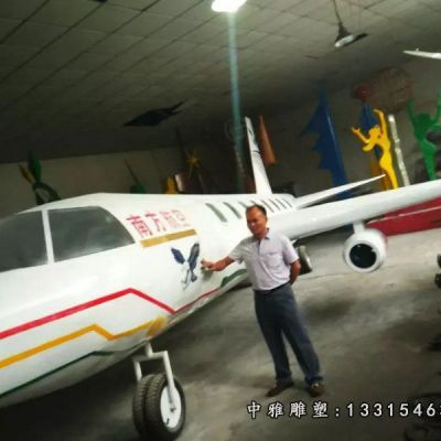 不锈钢广场飞机模型雕塑