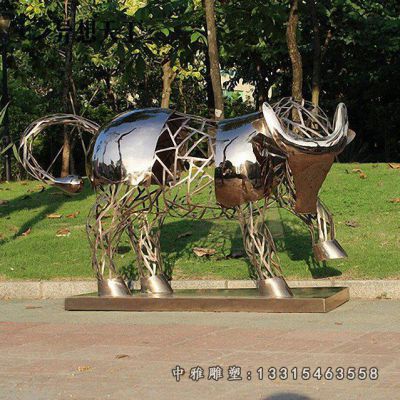 园林不锈钢抽象牛雕塑
