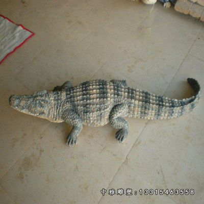 广场动物石雕鳄鱼