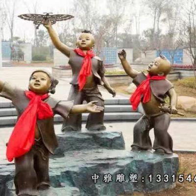 童趣主题铜雕放风筝儿童