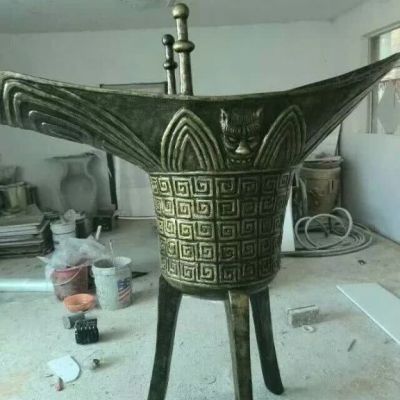 广场铜雕酒樽雕塑