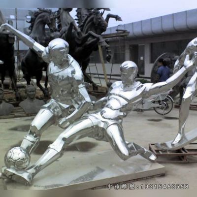 校园不锈钢踢足球人物雕塑