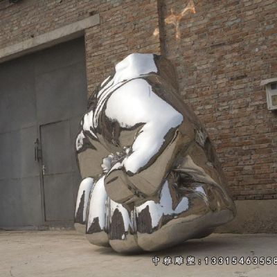 镜面不锈钢拳头雕塑