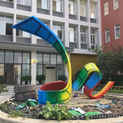 广场不锈钢彩色胶卷雕塑