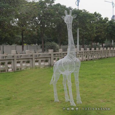 大型长颈鹿不锈钢雕塑