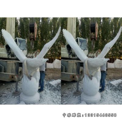 公园雄鹰动物石雕