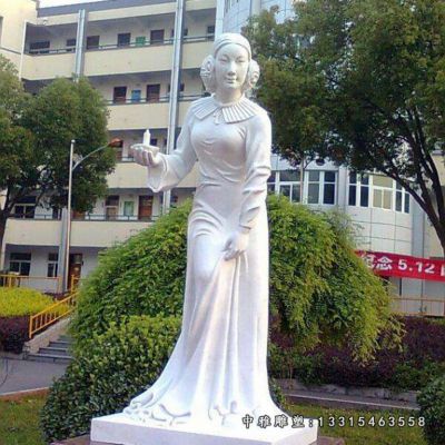 石雕广场南丁格尔