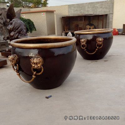 铜雕圆形水缸