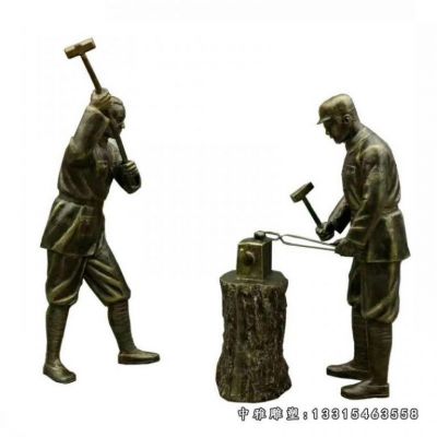 铜雕打铁人物