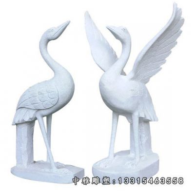 石雕展翅仙鹤