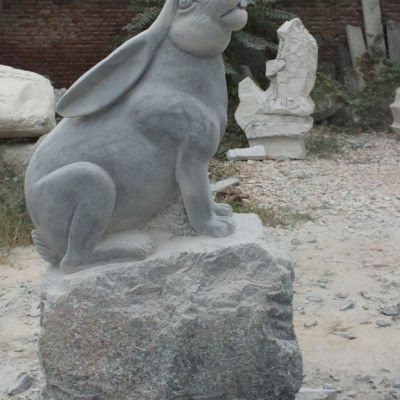 石雕公园兔子