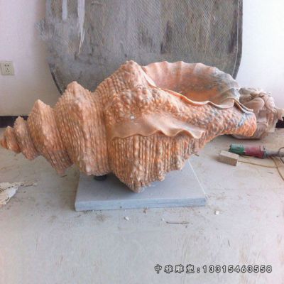 公园海螺石雕