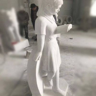 石雕读书人物雕像