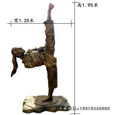 跆拳道铜雕女孩