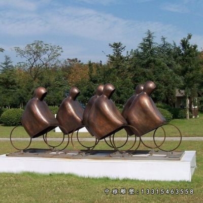 户外铜雕骑车人物