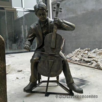 拉大提琴铜雕人物