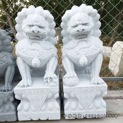 石雕看门狮子