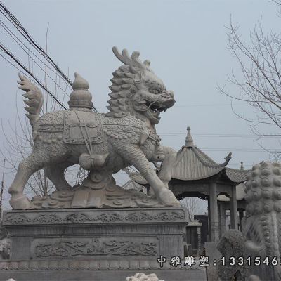 石雕瑞兽麒麟