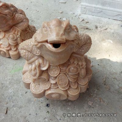 喷水金蟾石雕