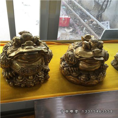 金蟾动物铜雕