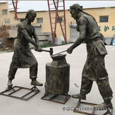民俗打铁铜雕人物