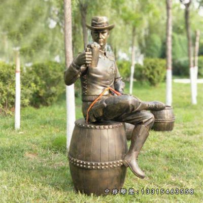 公园喝酒铜雕人物雕塑
