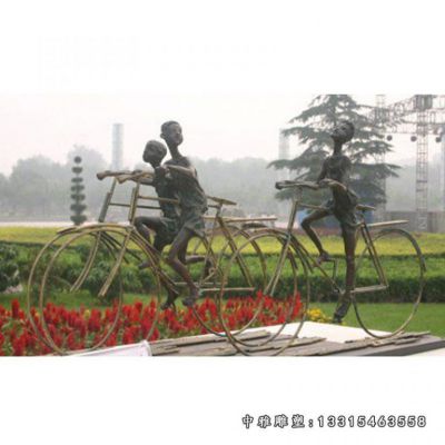 骑车人物铜雕