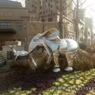 卷鼻大象不锈钢摆件