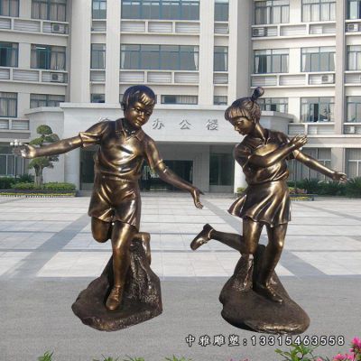 踢毽子铜雕人物雕塑