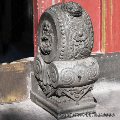 宅门石雕狮子抱鼓石