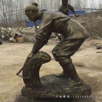 田园丰收铜雕人物