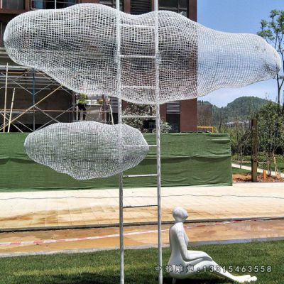 不锈钢镂空云雕塑