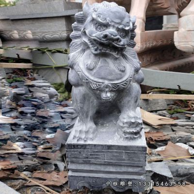 宅门石雕狮子