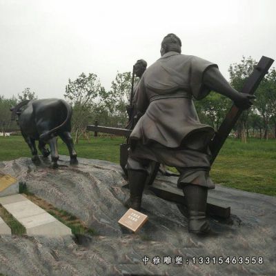 农耕主题铜雕人物