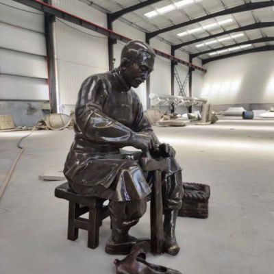 铜雕广场修鞋人物