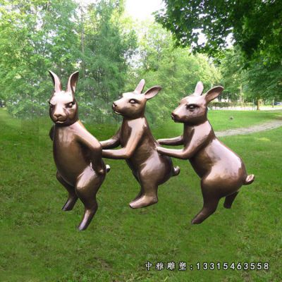 铜雕卡通兔子